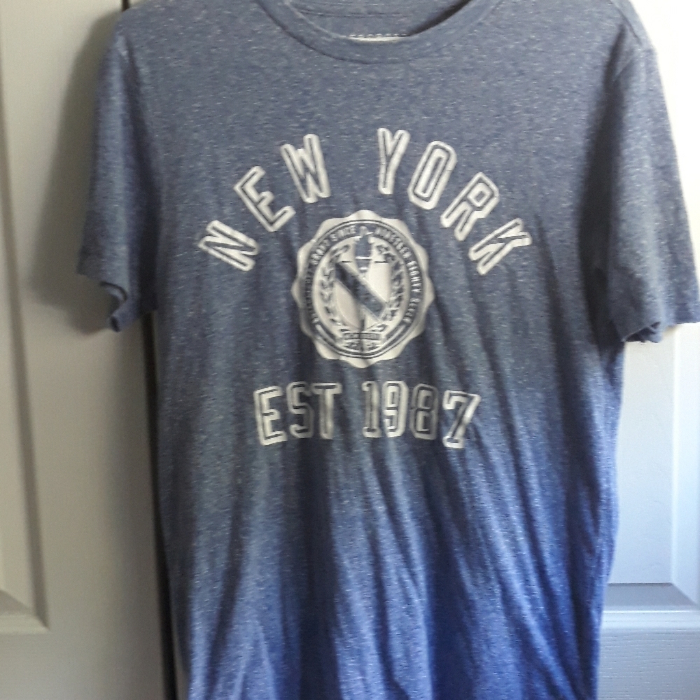 Aeropostale blue t-shirt